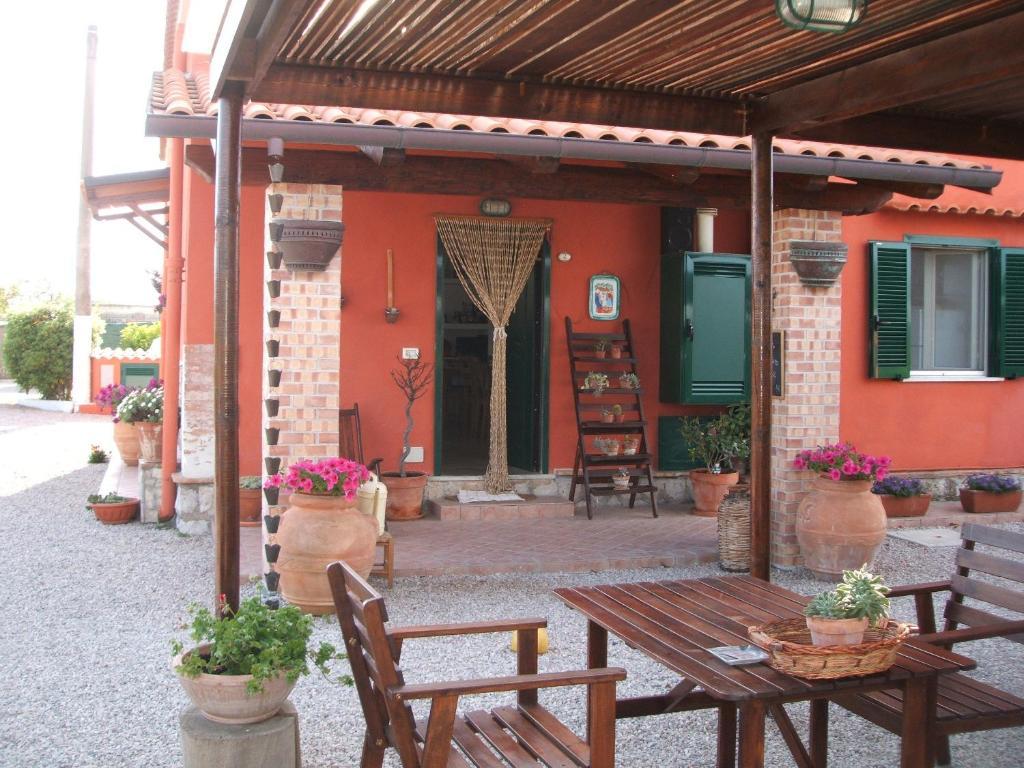 La Locanda Country House Borgo Montenero Exterior photo